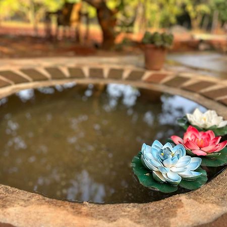 Lotus Garden Guest House Auroville Extérieur photo
